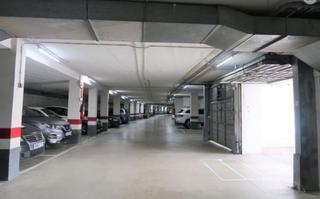 Parking coche  Barcelona - av can marcet. Garajes en venta en av can marcet