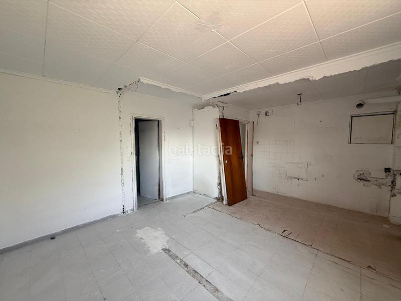 Foto 73b80a07-89e2-4645-aeea-708c3ecead0e. Ático piso en calle archidona en Can Puiggener Sabadell