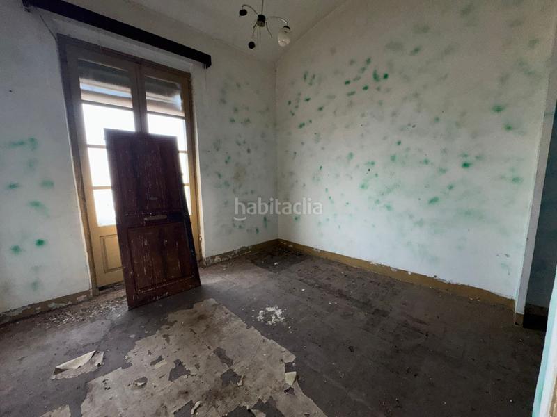 Foto 57da9852-8582-4f4a-bc4c-f3d1a3d8d210. Casa adosada casa en venta en Centre Figueres