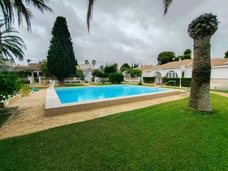Casa  Camí reial de la vila joiosa. Chalet con esencia mediterránea en la mejor zona residencial de