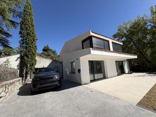 Casa  Las encinas