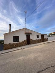 Haus  Cañada de los morteros. Casa de campo con amplio terreno en cuevas del campo granada