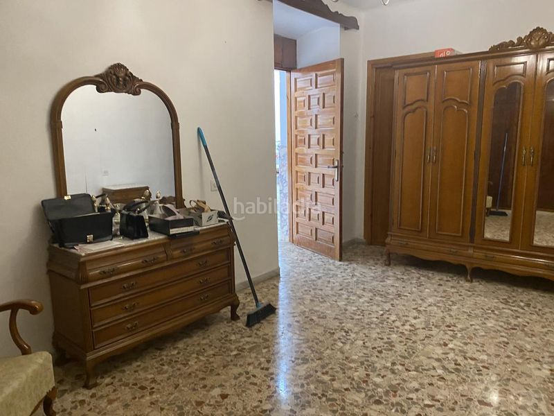Foto b34d52bc-d5bd-41eb-a631-c236c98c3d80. Casa amb aparcament a Almagro