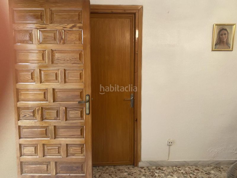 Foto f8b3780e-995e-435a-ac57-b08599ef9c72. Casa amb aparcament a Almagro