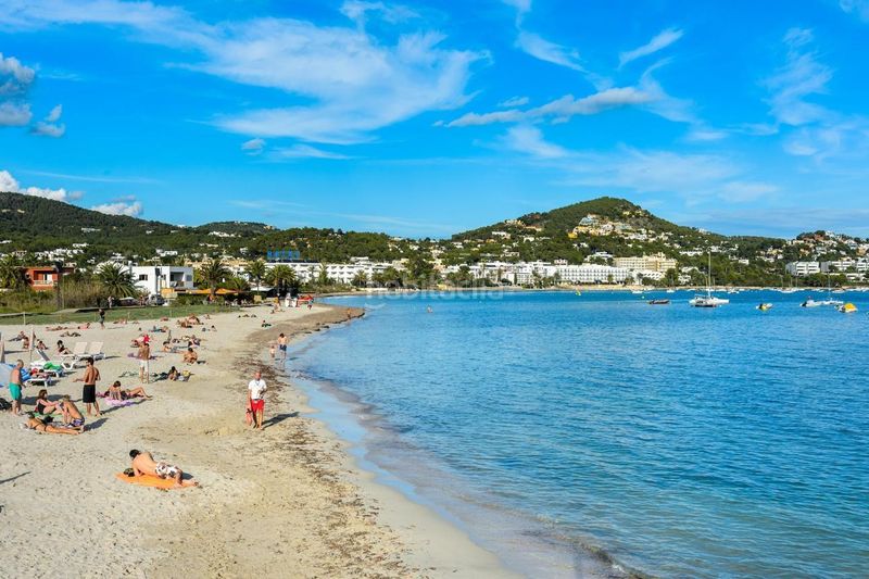 Foto 2a0fe96f-a715-4156-b3df-084a413934d2. Casa a Marina Botafoc-Talamanca Ibiza