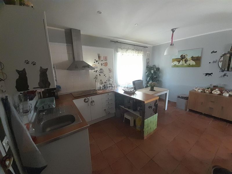 Foto 0b1984e2-aa78-4f5f-a563-c05d9af16f29. Haus mit heizung in Marugán