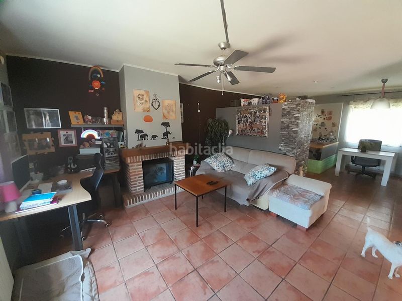 Foto 443aa3da-ef10-465e-97c7-ba30358a01f1. Haus mit heizung in Marugán