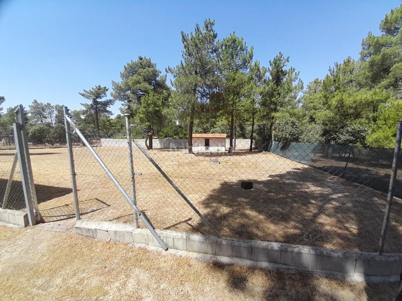 Foto dfaffbaa-32f5-43f1-b8cd-f3515475cc23. Haus mit heizung in Marugán