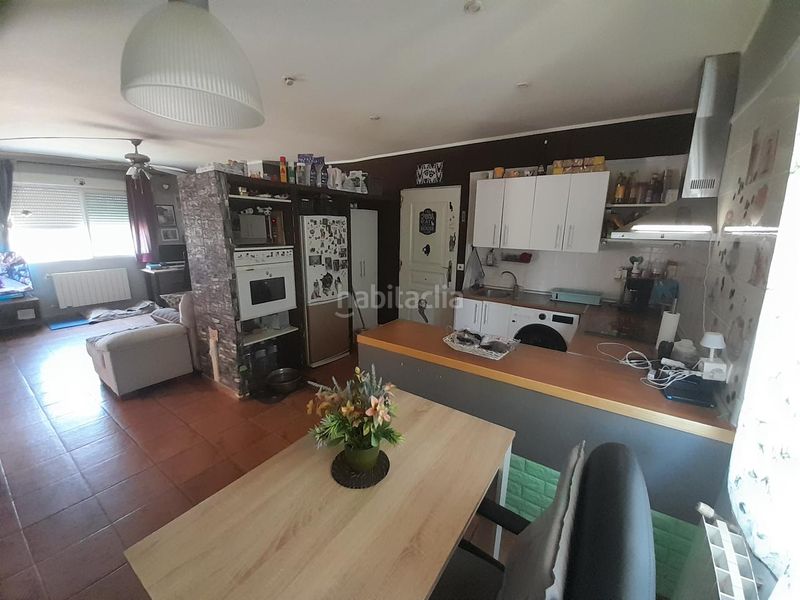Foto fb03ab4d-1c44-497e-8690-d0407857b3b5. Haus mit heizung in Marugán