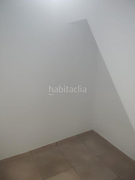 Foto d69fbcb7-5553-482e-83ba-e8f2a178a52a. Casa a Numancia Madrid