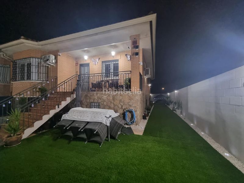 Foto 7ee00dbc-f255-4949-8076-46611cd6a302. Casa amb aparcament piscina a Hormigos