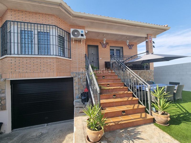 Foto bc6eebd9-ff1b-4ea4-9c6f-6b5eac832477. Casa amb aparcament piscina a Hormigos