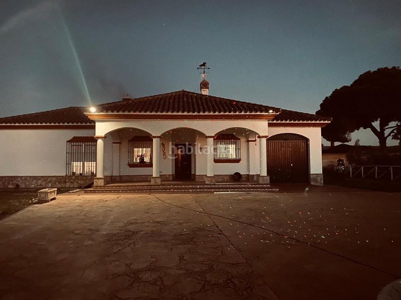 Foto d9b3f8b9-55a6-41e0-8dda-c513a5d9a458. Casa amb piscina a Arcos de la Frontera