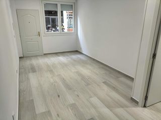 Rez-de-chaussée  Calle de los naranjos. Piso a pie de calle alcobendas alquilado