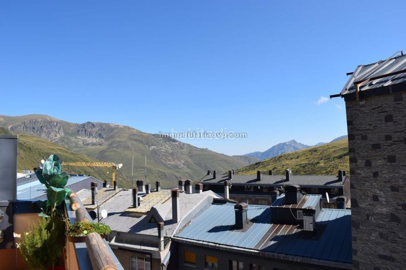 Foto b057b5b1-c407-43c2-9c58-141a91c95558. Edifici a Pas de La Casa Encamp