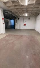 Miete Fabrikhalle in Centro. Nave industrial en alquiler en andorra la vella.