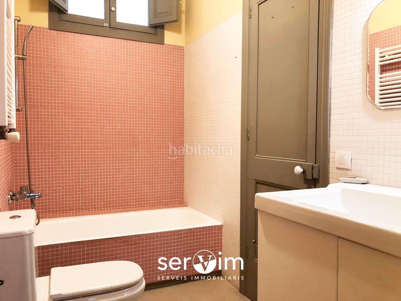 Foto 9f166ba0-d09b-40e4-a7b0-3accc24a54a2. Piso en carrer del nord 14 venta de piso de 199m2 en edificio modernista en Girona