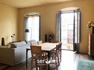 Appartement à Carrer del nord 14. Venta de piso de 199m2 en edificio modernista