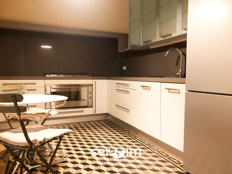 Foto e0e9dccf-bf09-4075-8d3d-5fcf2948b024. Piso en carrer del nord 14 venta de piso de 199m2 en edificio modernista en Girona