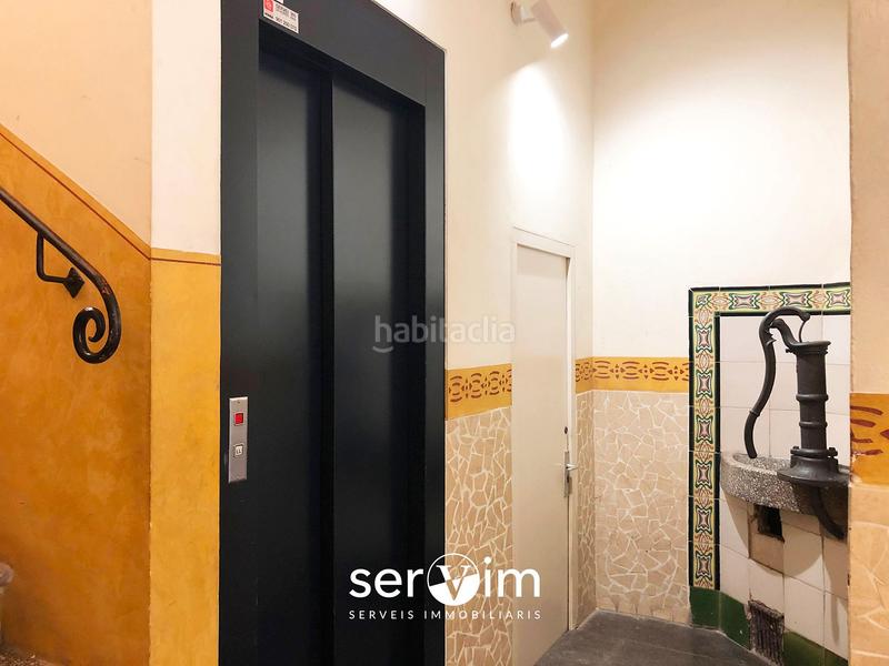 Foto ea43d381-b37f-434f-ad81-514e175460c4. Piso en carrer del nord 14 venta de piso de 199m2 en edificio modernista en Girona