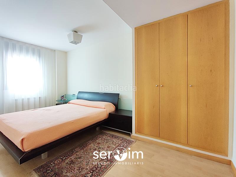 Foto 12c36cce-e972-4ff8-ae77-903d0ac93ce7. Piso dúplex de 136 m² en el barrio de La Devesa en Girona