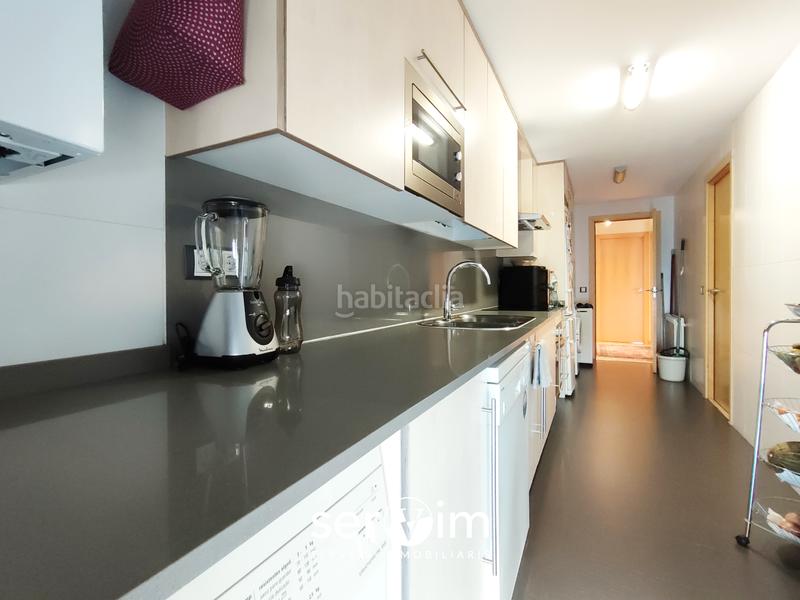 Foto 21156867-d0a7-4ced-925b-e998a393d442. Piso dúplex de 136 m² en el barrio de La Devesa en Girona