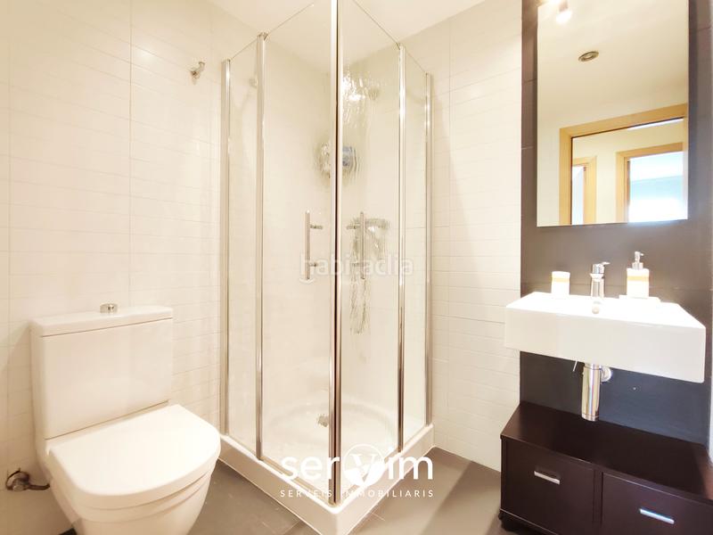 Foto 23a3a86e-bbe4-487b-a709-6adf658840d6. Piso dúplex de 136 m² en el barrio de La Devesa en Girona