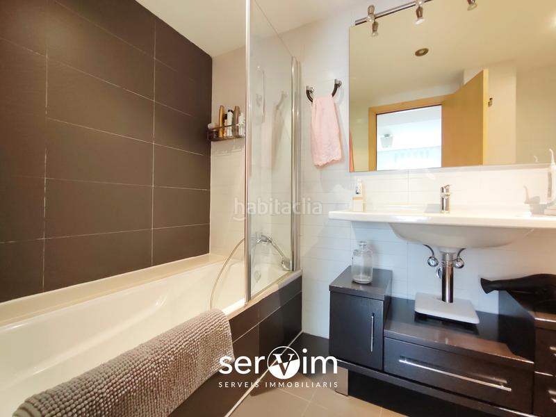 Foto 98809a8b-72c0-47c5-b256-b21fd56d8f17. Piso dúplex de 136 m² en el barrio de La Devesa en Girona