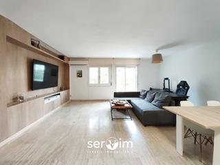 Piso  Carrer bonastruc de porta. Piso reformado y muy luminoso en la devesa  123 m, 3 habitacio