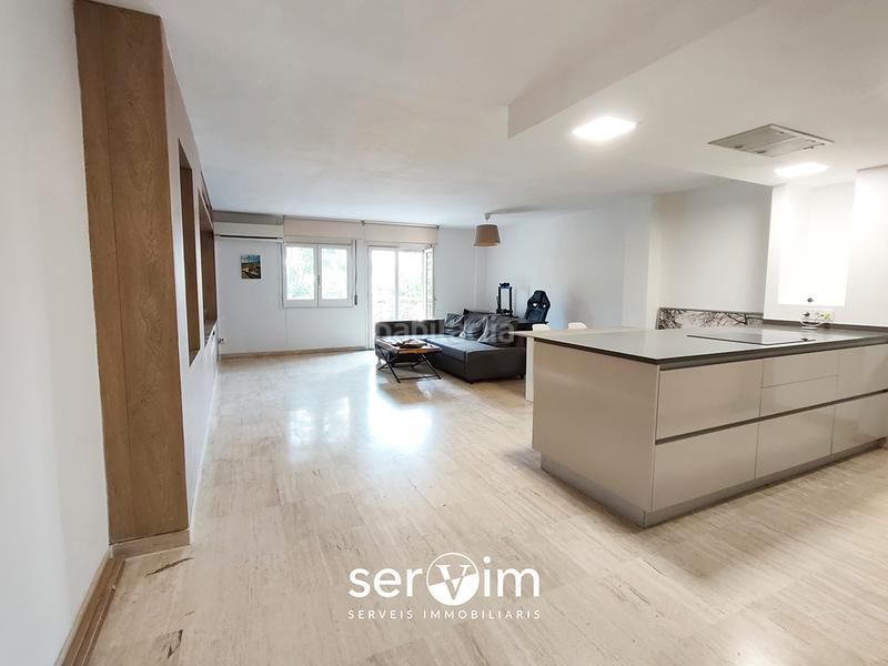 Foto 6604ff38-9d30-4168-baae-5fc710971b2d. Etagenwohnung mit heizung in Eixample Nord Girona