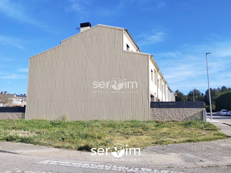 Foto 5a03788f-dff2-4563-9955-149fd381e663. Finca rústica a calle fonollerons 1 a Llagostera
