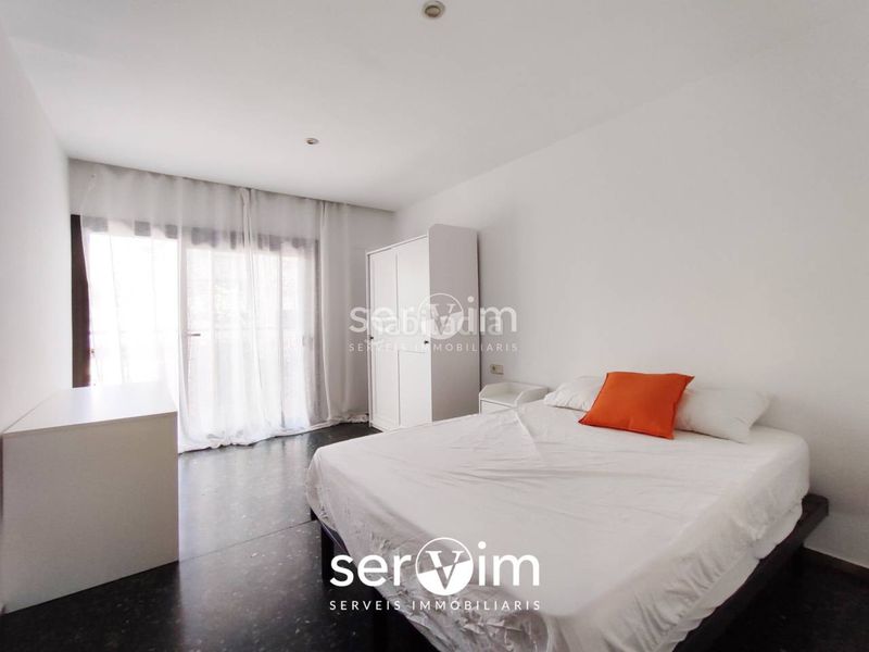 Foto fd5a2bcd-8537-439c-aa81-470dedc48f9f. Piso  espacioso en venta en el eixample en Eixample Nord Girona