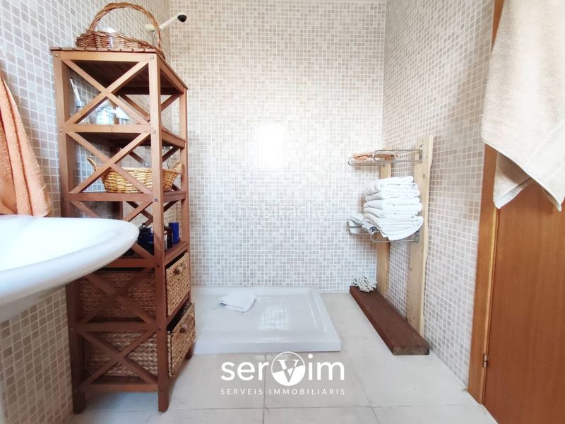Foto 746d589e-7787-4276-b979-dfb3b0f8b0fa. Casa adossada amb calefacció aparcament a Llagostera