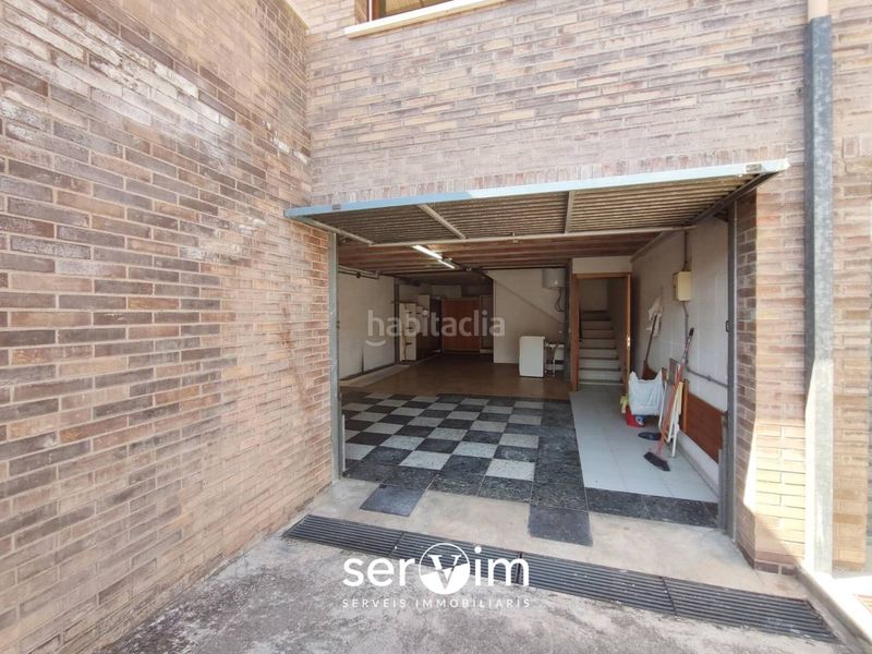 Foto 84deb7db-a1d5-4de5-8254-130340a2e6dd. Casa amb aparcament a Taialà - Germans Sabat Girona