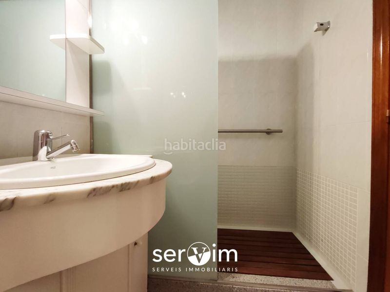Foto e1ee33fb-2dcd-46f8-bfc9-fac1342eb5a9. Casa amb aparcament a Taialà - Germans Sabat Girona