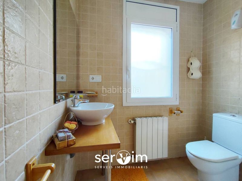 Foto 49c49edd-5b0e-47ce-9c17-1291cedbfd81. Xalet amb aparcament piscina a Llagostera