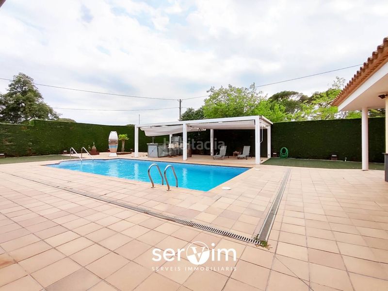 Foto 787c6425-8706-4354-9723-0066ec6f20e7. Xalet amb aparcament piscina a Llagostera