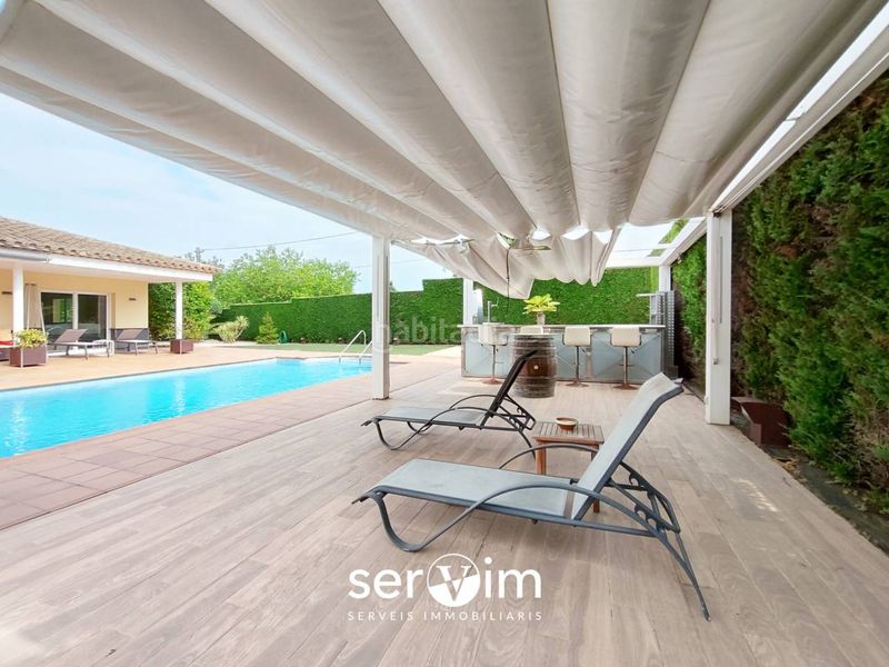 Foto af32b78d-e607-4bcc-8da1-98d9d2cac472. Xalet amb aparcament piscina a Llagostera