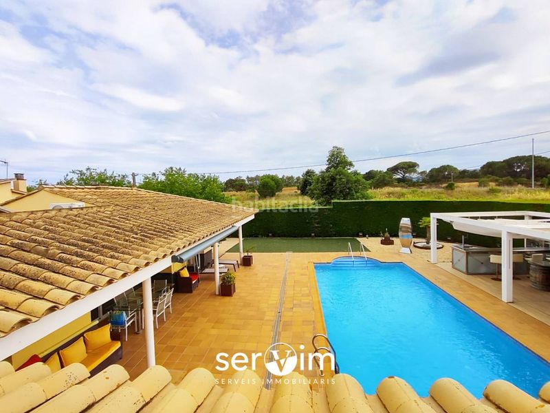 Foto eaeb50a6-d973-44ce-9926-f015890c1878. Xalet amb aparcament piscina a Llagostera