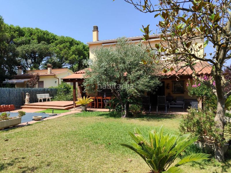 Foto 75072dee-5b0d-44d8-bc3f-97718ed6de0e. Chalet in calle pineda 22 in Llagostera