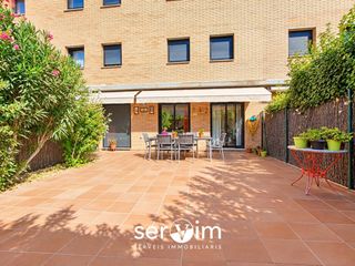 Appartamento  Paseo draga. Piso en planta baja con gran terrazajardín junto al lago de bany