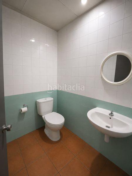 Foto 55ccc8c7-1351-42ba-8be4-3f6baf27755c. Local comercial a Llevant Igualada