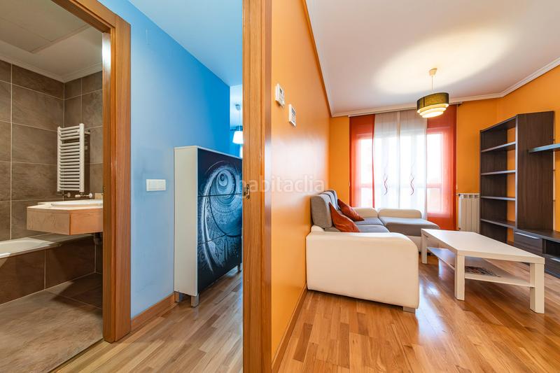 Foto 055ef7d5-497e-4697-b2b6-b612d237eb54. Appartement mit heizung parking pool in Juncal Torrejón de Ardoz