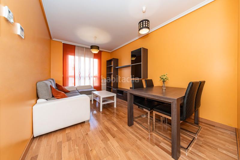 Foto 72c5b438-cf16-4439-861e-06927707cb6c. Appartement mit heizung parking pool in Juncal Torrejón de Ardoz