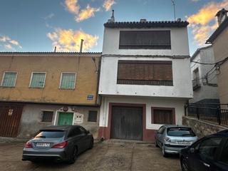 Maison  Calle río moscas. ?? casa de 4 plantas con terraza y vistas.