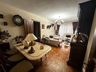 Pis a Casasimarro. Piso en venta en calle colon cuenca