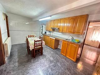Location Appartement à Centro. Piso en alquiler por habitaciones para estudiantes  en el centro