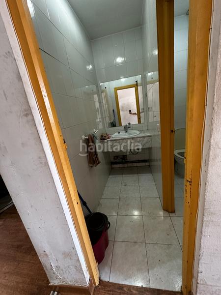 Foto db0aed86-6890-4b0f-8d5c-a1cea479240e. Alquiler local comercial local en alquiler en fermin caballero en Cuenca