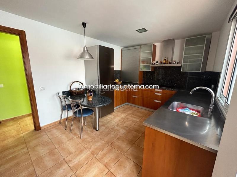 Foto 382ac074-671b-4fa3-9294-d5f046072946. Chalet  en venta , Corralejo en Corralejo Oliva (La)