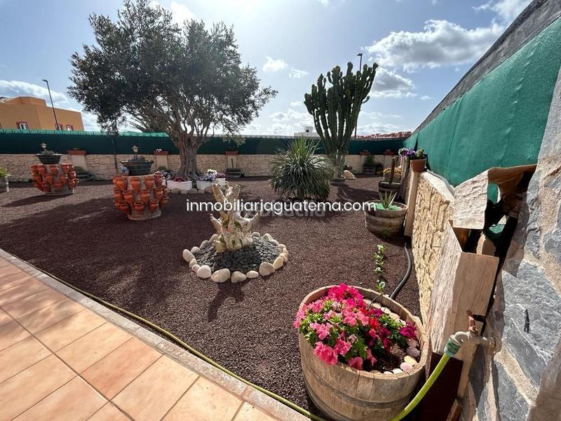 Foto 7c388d42-f341-4888-bc96-ccd46f5738c9. Chalet  en venta , Corralejo en Corralejo Oliva (La)